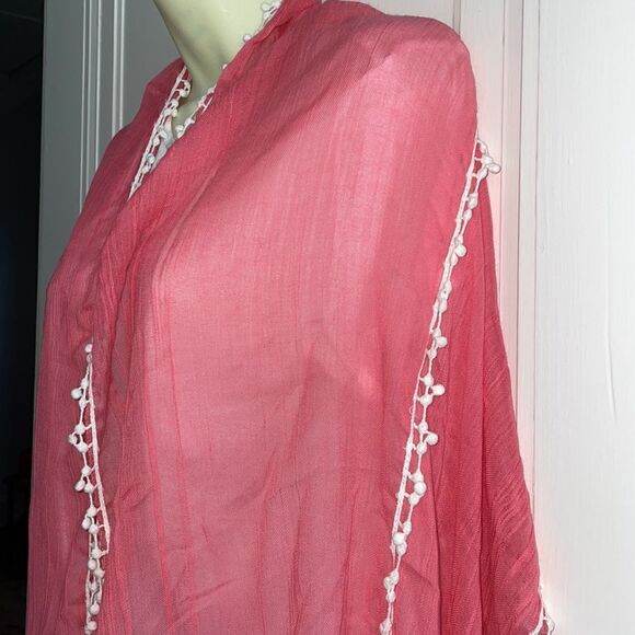 Pink shawl/wrap with white ball fringe - Picture 2 of 8